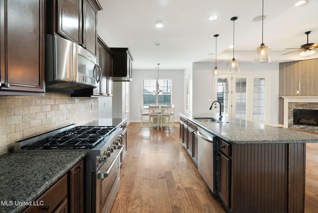 4809 Bakersfield Drive, Nesbit, MS 38651