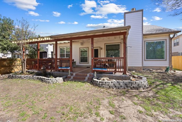 1123 Meadowalk, San Antonio, TX 78253