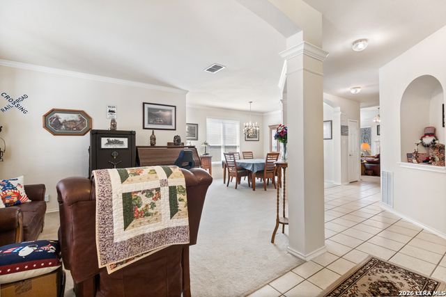 1123 Meadowalk, San Antonio, TX 78253