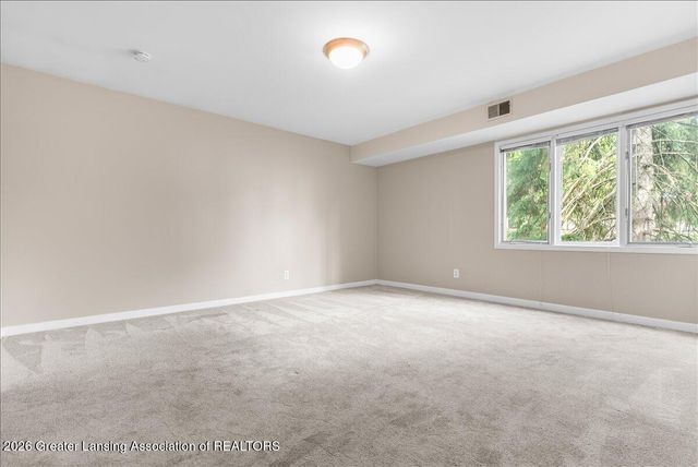 6165 E Innkeepers Court 76, East Lansing, MI 48823