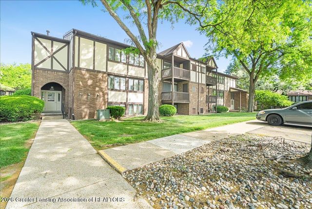 6165 E Innkeepers Court 76, East Lansing, MI 48823
