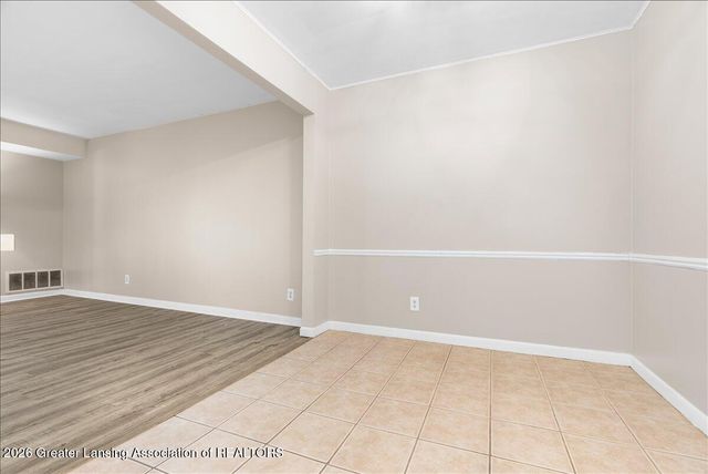 6165 E Innkeepers Court 76, East Lansing, MI 48823