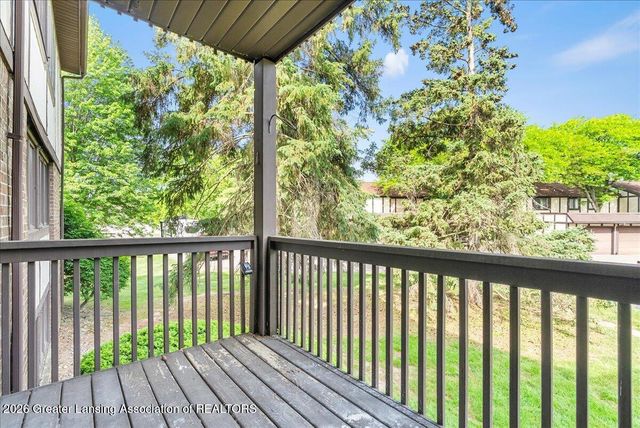 6165 E Innkeepers Court 76, East Lansing, MI 48823