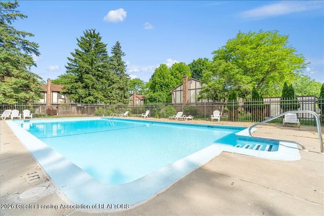 6165 E Innkeepers Court 76, East Lansing, MI 48823