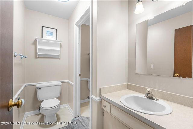 6165 E Innkeepers Court 76, East Lansing, MI 48823
