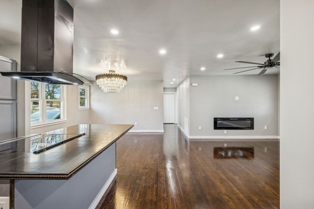 240 NW Clearview Dr, Mount Juliet, TN 37122