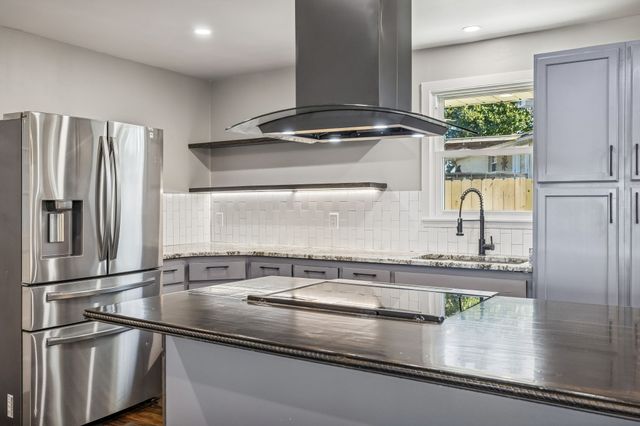 240 NW Clearview Dr, Mount Juliet, TN 37122