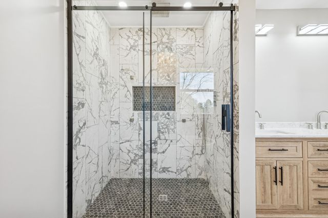 240 NW Clearview Dr, Mount Juliet, TN 37122