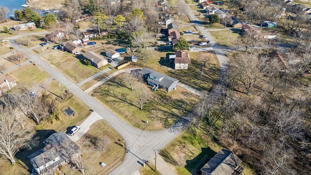 240 NW Clearview Dr, Mount Juliet, TN 37122