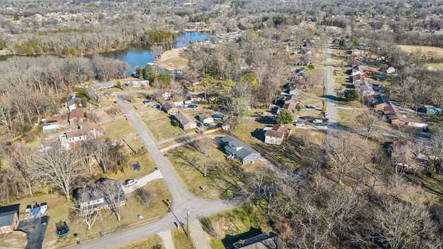 240 NW Clearview Dr, Mount Juliet, TN 37122