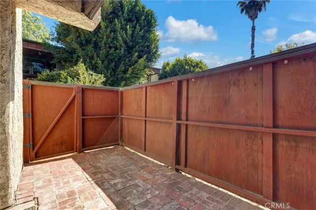 7135 Firmament Avenue 34, Van Nuys, CA 91406
