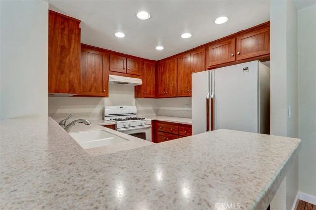 7135 Firmament Avenue 34, Van Nuys, CA 91406