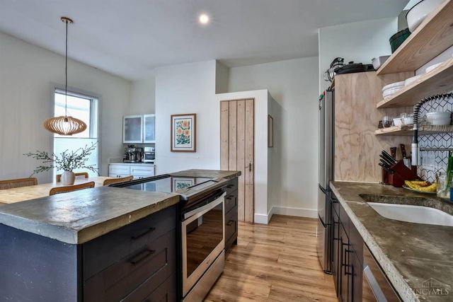 2171 Sohn Street, Cincinnati, OH 45219