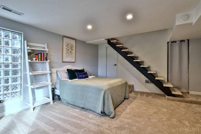 2171 Sohn Street, Cincinnati, OH 45219