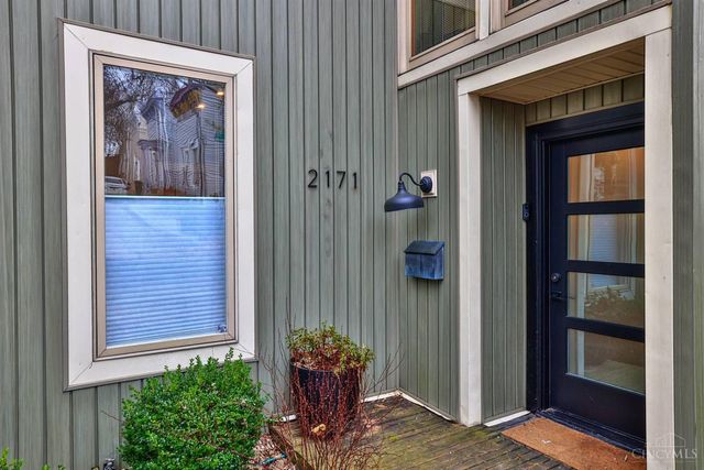 2171 Sohn Street, Cincinnati, OH 45219