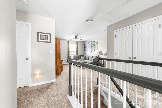 1015 Sparrow Valley Way 121, Charlotte, NC 28214