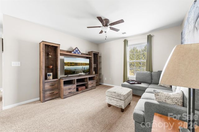 1015 Sparrow Valley Way 121, Charlotte, NC 28214