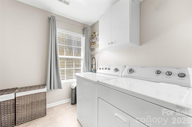 1015 Sparrow Valley Way 121, Charlotte, NC 28214