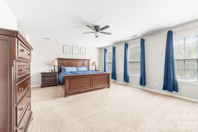 1015 Sparrow Valley Way 121, Charlotte, NC 28214