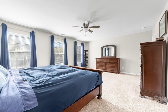 1015 Sparrow Valley Way 121, Charlotte, NC 28214