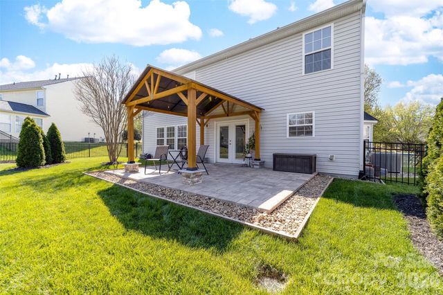 1015 Sparrow Valley Way 121, Charlotte, NC 28214