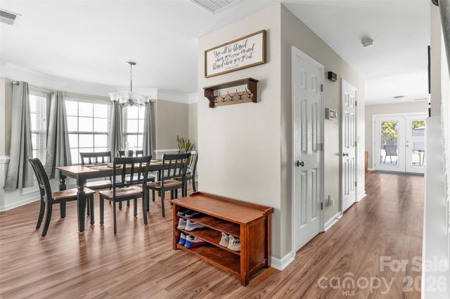 1015 Sparrow Valley Way 121, Charlotte, NC 28214