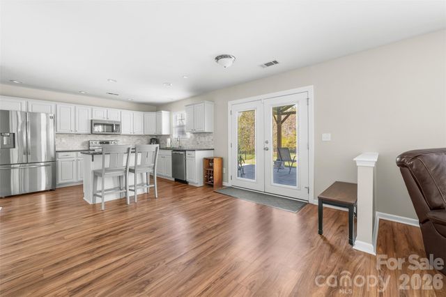 1015 Sparrow Valley Way 121, Charlotte, NC 28214