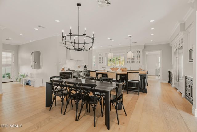 5915 E ARCADIA Lane, Phoenix, AZ 85018