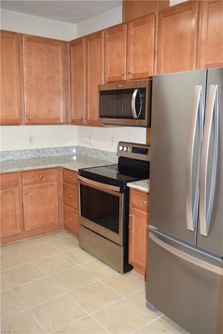 704 Rustads CIR, Williamsburg, VA 23188