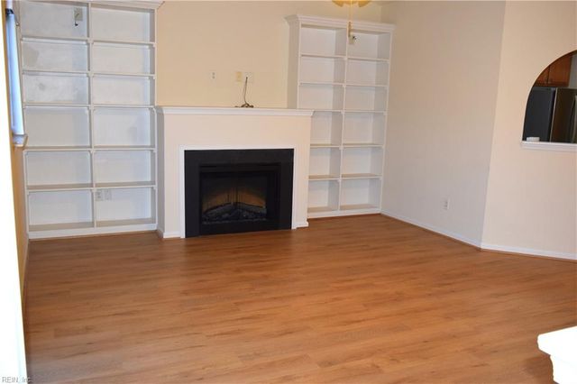 704 Rustads CIR, Williamsburg, VA 23188