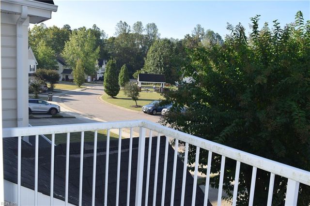 704 Rustads CIR, Williamsburg, VA 23188