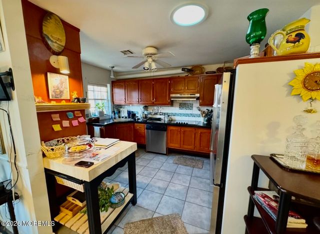 5B Buckingham Drive, Lakewood, NJ 08701