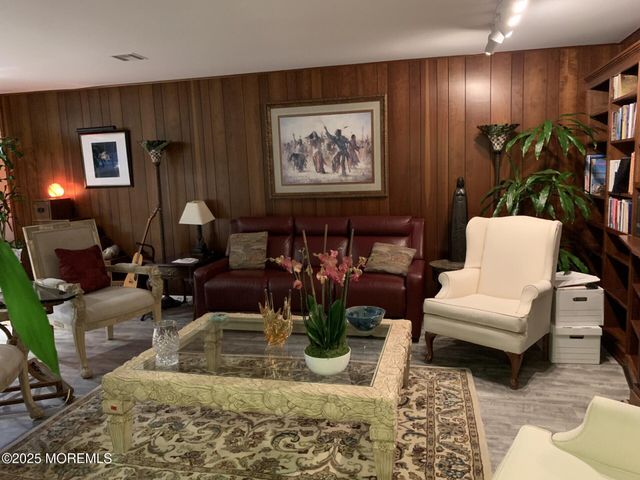 5B Buckingham Drive, Lakewood, NJ 08701