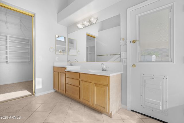 133 E CANYON CREEK Drive, Gilbert, AZ 85295