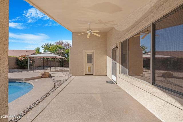 133 E CANYON CREEK Drive, Gilbert, AZ 85295