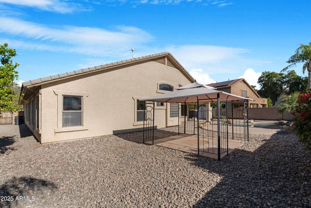 133 E CANYON CREEK Drive, Gilbert, AZ 85295