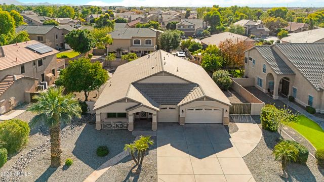 133 E CANYON CREEK Drive, Gilbert, AZ 85295
