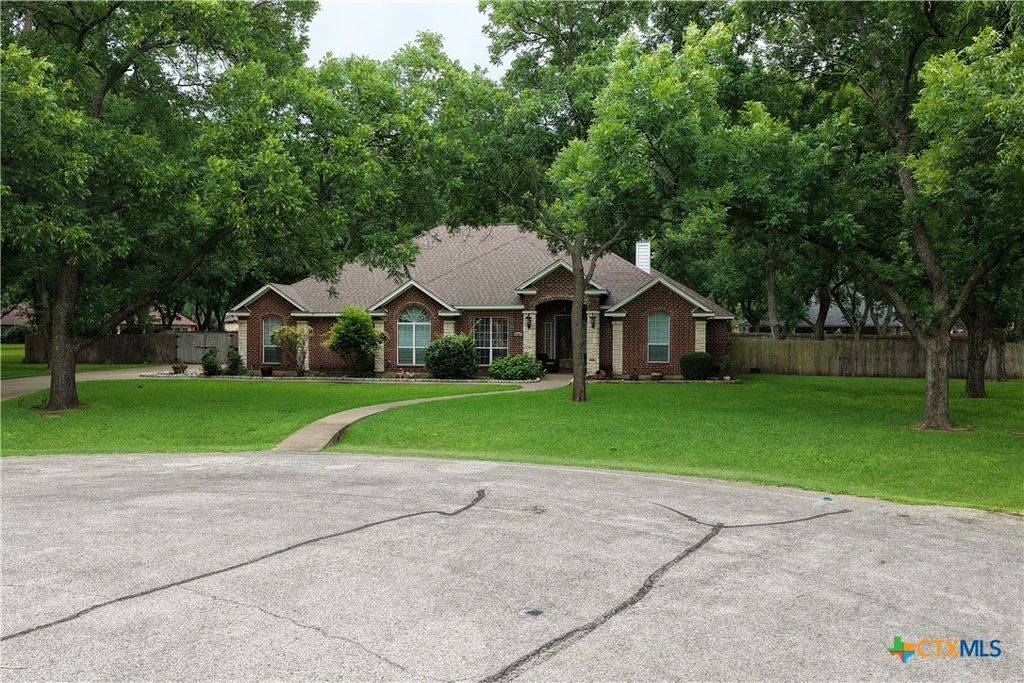 8803 Hampton South Court, Granbury, TX 76049