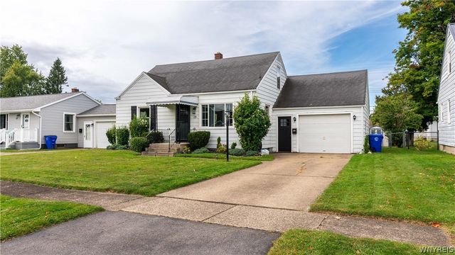 28 Singer Drive, West Seneca, NY 14224