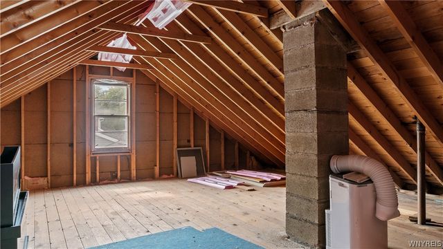 28 Singer Drive, West Seneca, NY 14224
