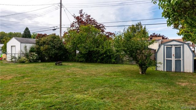 28 Singer Drive, West Seneca, NY 14224