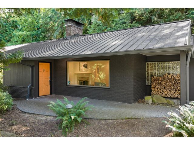 4922 Sw BARNES Rd, Portland, OR 97221