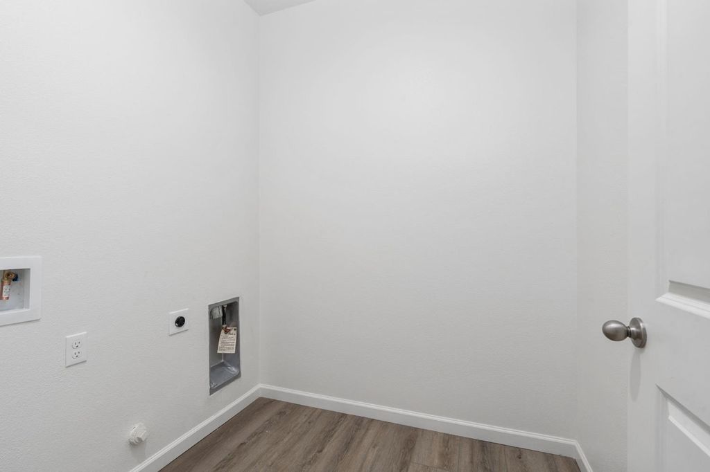 Image 11 of property listing at 1237 Cathedral Court S, Madera, CA 93636