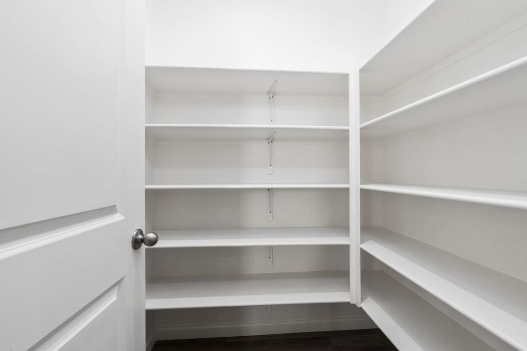 Image 25 of property listing at 1237 Cathedral Court S, Madera, CA 93636