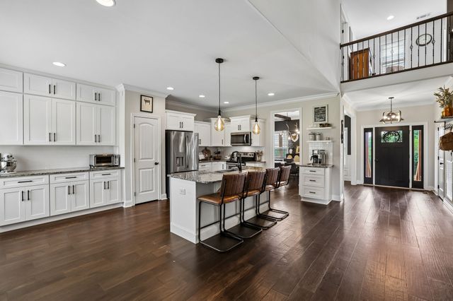 1755 Chicken Rd, Lebanon, TN 37090