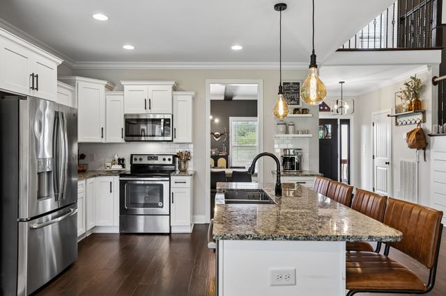 1755 Chicken Rd, Lebanon, TN 37090