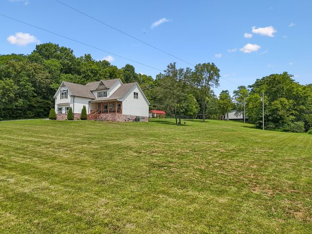 1755 Chicken Rd, Lebanon, TN 37090