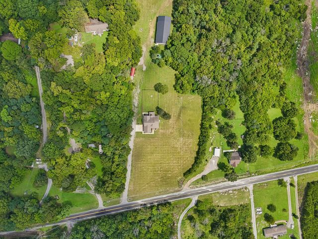 1755 Chicken Rd, Lebanon, TN 37090