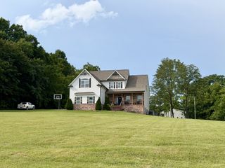 1755 Chicken Rd, Lebanon, TN 37090