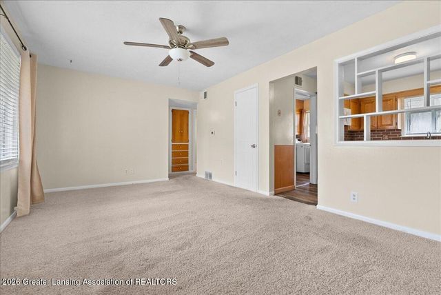 6223 Hilliard, Lansing, MI 48911